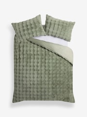 Green Aspen Faux Fur Duvet Cover and Pillowcases Set - Image 4 of 4
