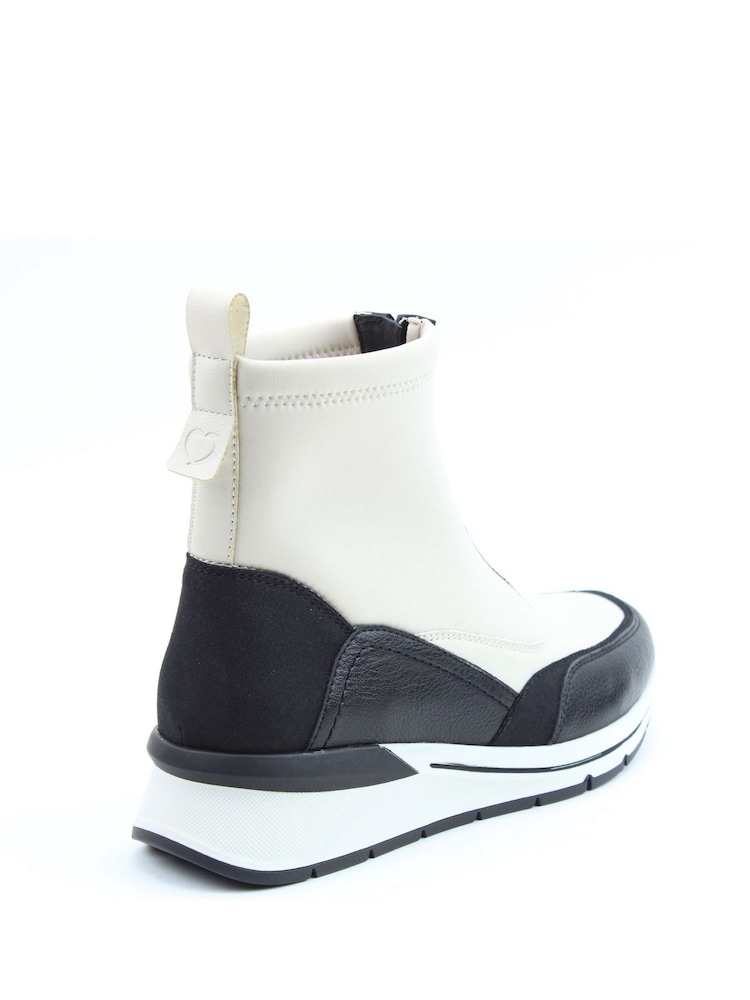 Heavenly Feet Della Ankle Boots - Image 4 of 4 Heavenly Feet Della Ankle Boots - Image 4 of 4