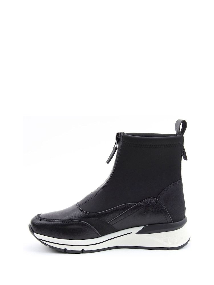 Heavenly Feet Della Ankle Boots - Image 2 of 4 Heavenly Feet Della Ankle Boots - Image 2 of 4