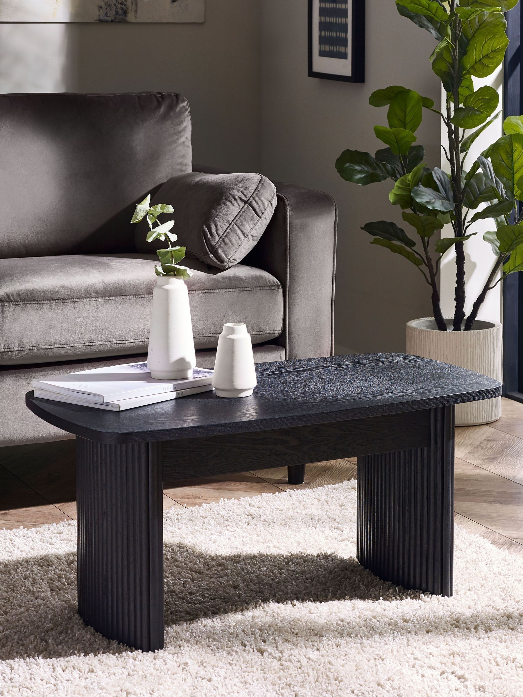 Julian Bowen Unisex Black Louis Fluted Compact Coffee Table In - Image 6