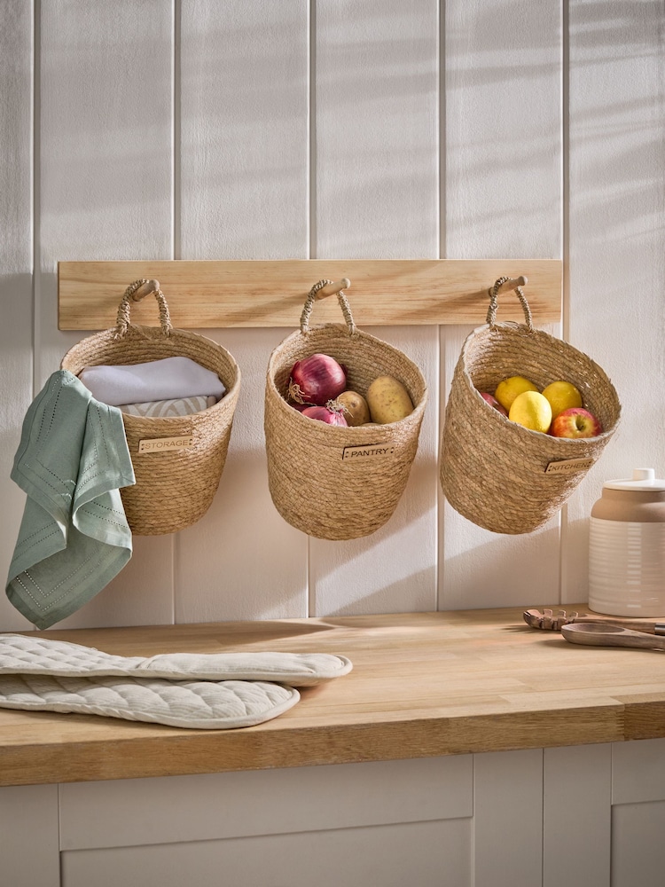 Set of 3 Hanging Baskets and Wall Hooks - Imagen 1 de 6