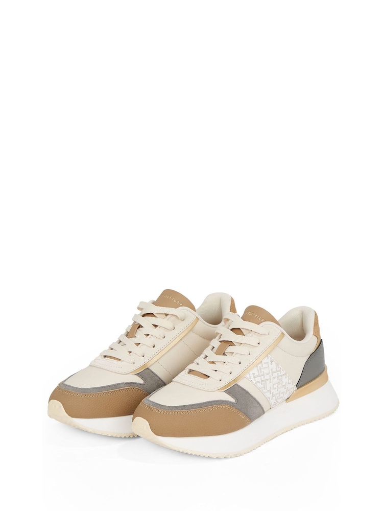 Tommy Hilfiger White Lux Monogram Runner Trainers - Image 2 of 5 Tommy Hilfiger White Lux Monogram Runner Trainers - Image 2 of 5
