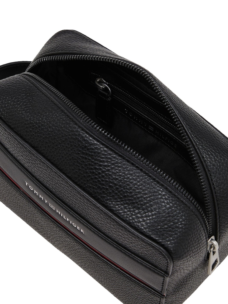 Tommy Hilfiger Black PU Wash Bag - Image 3 of 4
