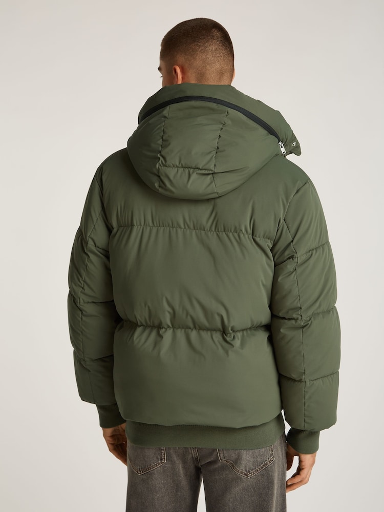 Tommy Jeans Green Relaxed Branded Puffer Jacket - Image 2 of 7