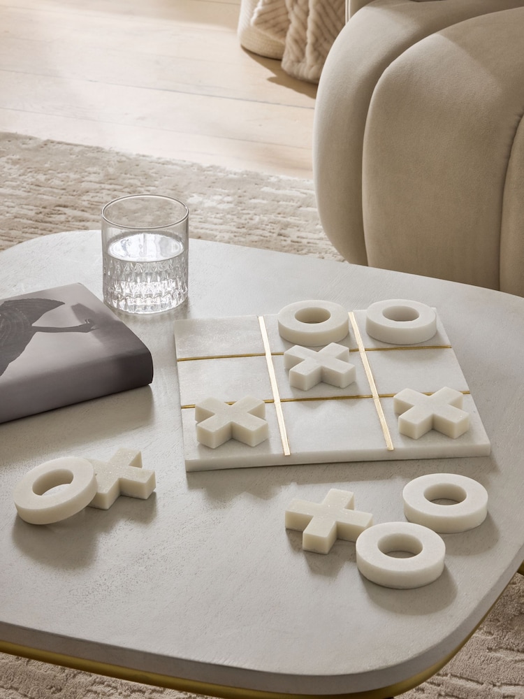 White/Gold Noughts And Crosses Game - Image 1 of 6