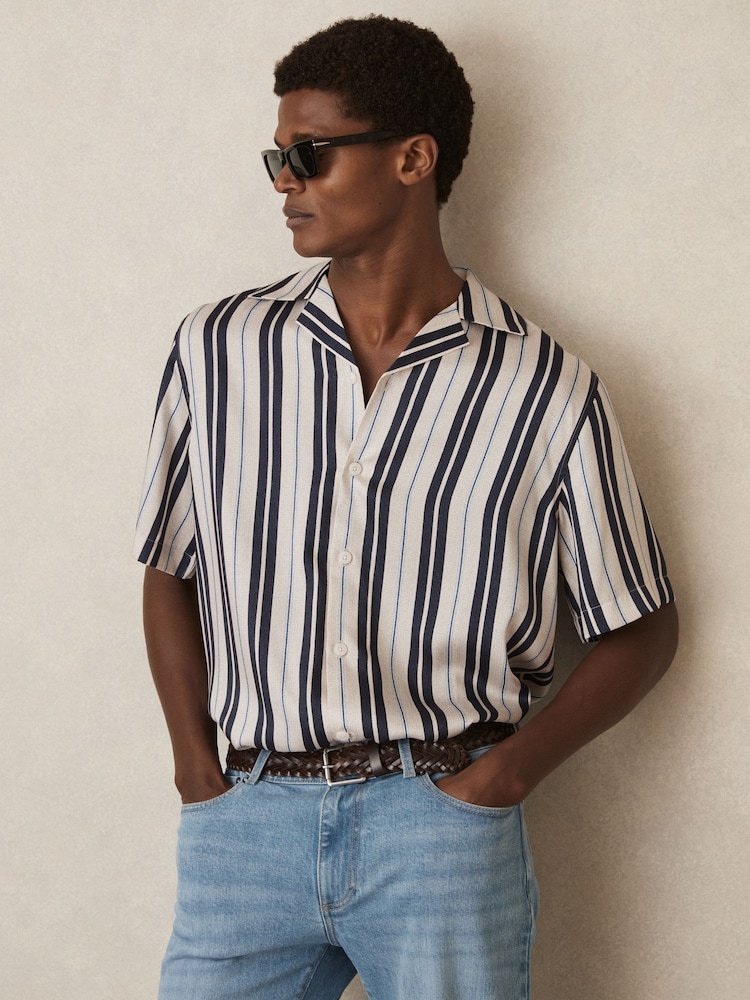 Reiss White/Navy Amos Wide-Stripe Cuban-Collar Shirt - Image 1 of 7