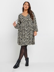 Yours Curve Black Leopard Print Textured Midi Dress - Image 2 of 5
