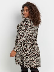 Yours Curve Orange Leopard Print Textured Midi Dress - Image 3 of 5