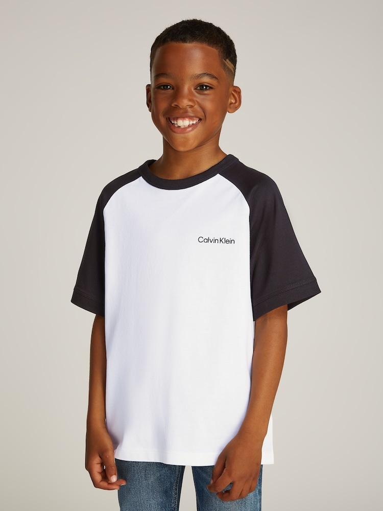 Calvin Klein White 100% Cotton Colourblock T-Shirt - Image 1 of 5 Calvin Klein White 100% Cotton Colourblock T-Shirt - Image 1 of 5