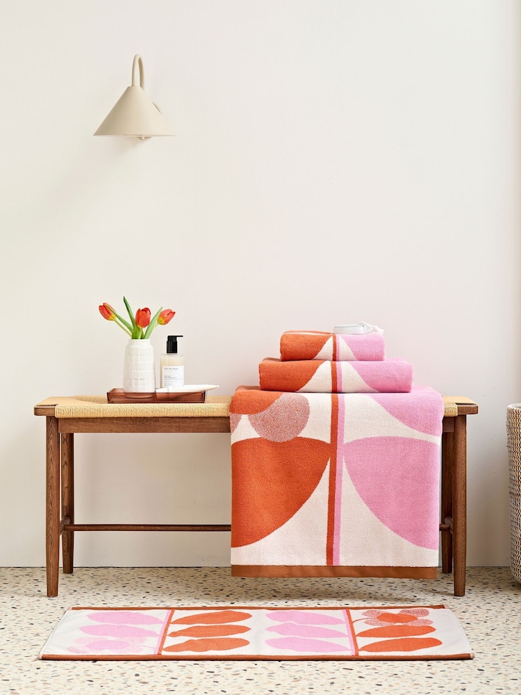 Orla Kiely Blush Stem Bloom Duo 100% Cotton Bath Towel - Image 1 of 5