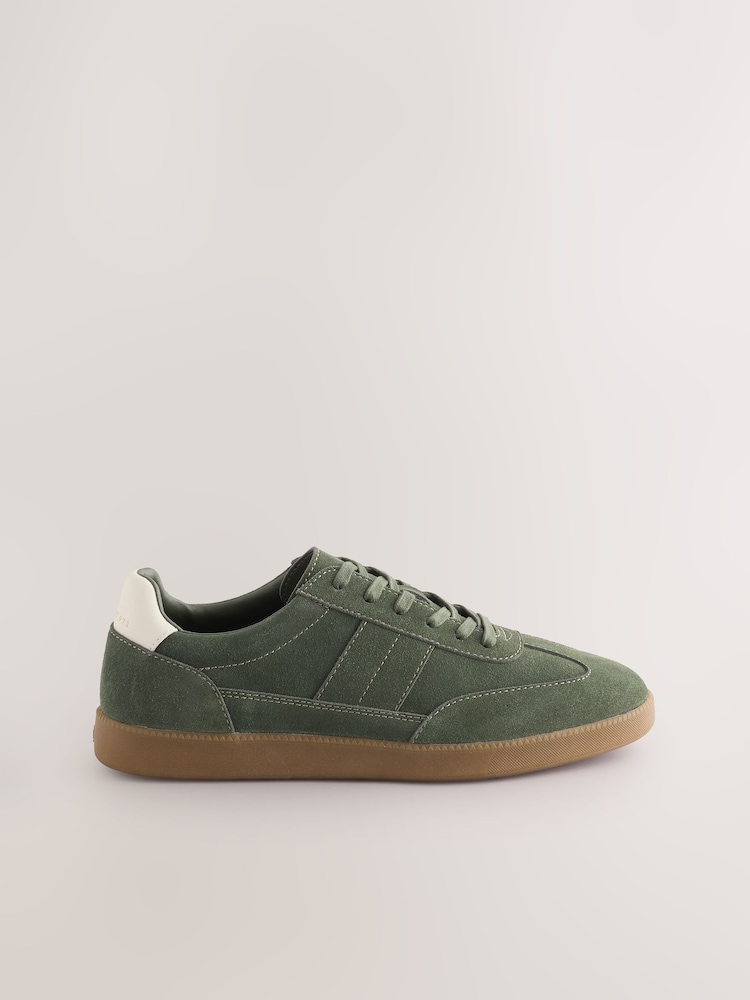 Khakigrün - Lässig-elegante Turnschuhe aus Veloursleder - Bild 1 von 6 Khakigrün - Lässig-elegante Turnschuhe aus Veloursleder - Bild 1 von 6