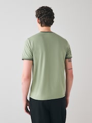 Fred Perry Twin Tipped Logo T-Shirt - Image 4 of 6