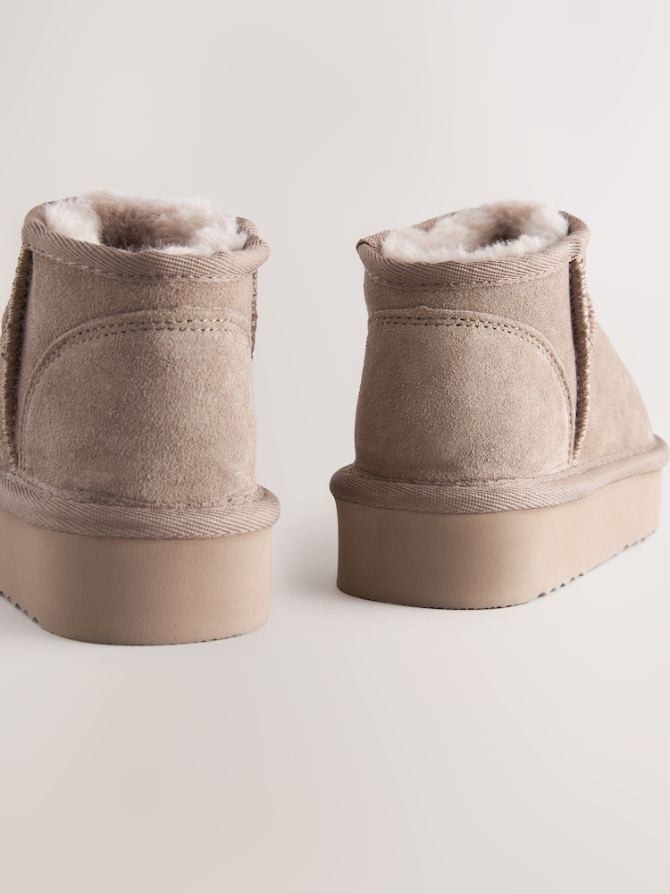 بني منك - Flatform Mini Warm Lined Water Repellent Suede Pull-On Boots - صورة 5 من 5