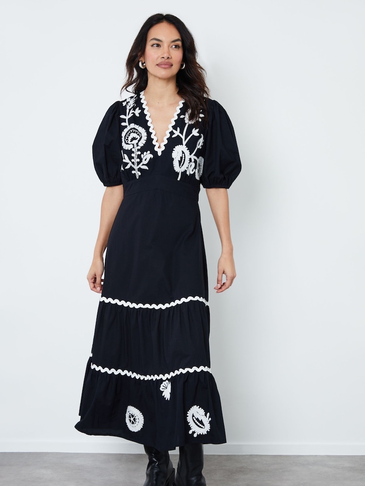 Another Sunday Black Puff Sleeve 100% Cotton Embroidered Tiered Midi Dress - Image 4 of 4