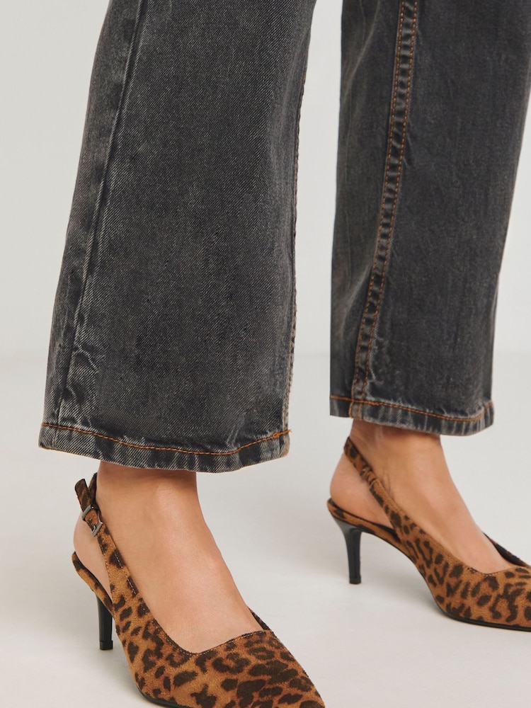 Simply Be Leopard Slingback Court Shoes In Extra Wide Fit - Image 4 of 4