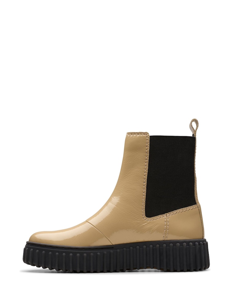 Clarks Cream Leather Torhill Maple Boots - Image 2 of 6