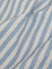 Reiss Soft Blue/White Bay 9-13 yrs Seersucker Striped Swim Shorts - Image 4 of 4