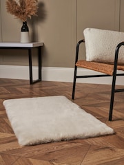 BHS Natural Faux Fur 50cm x 90cm Supersoft Rug - Image 5 of 6
