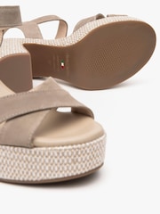 NeroGiardini Suede Block Heel Platform Sandals - Imagen 5 de 5