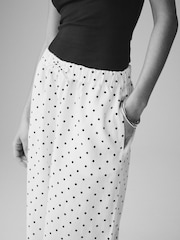 The Set Spot/Black 2 Pack Pull On Linen Blend Wide Leg Trousers - Image 4 of 11