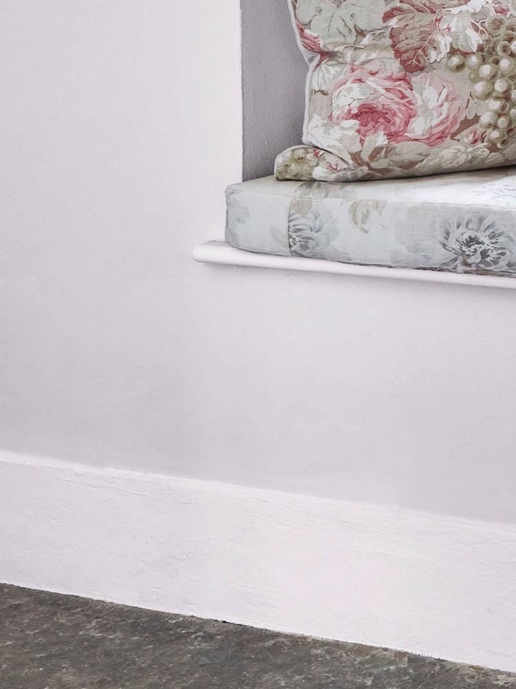 Shabby Chic Shabby Whisper Pink Mult Surface Matt Emulsion Paint 2.5Ltr - Image 6 of 6