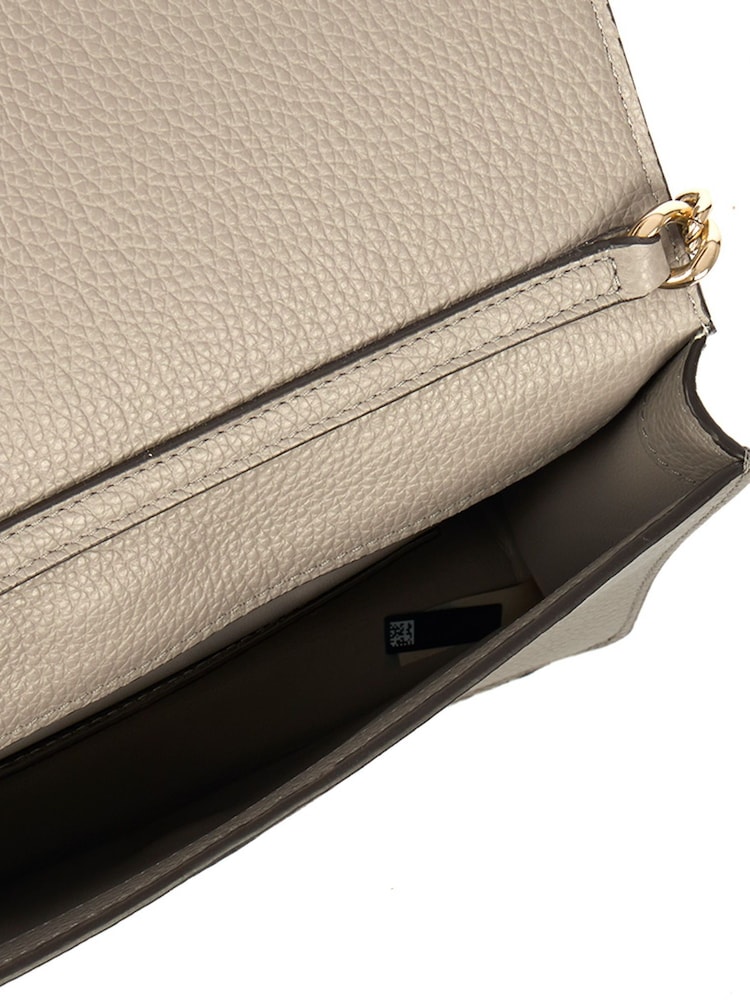 Chloé Natural Clutch Calfskin Leather Handbag - Image 6 of 6