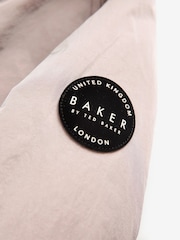 Auster - Baker by Ted Baker Shower Resistant Pleated Raincoat - Bild 16 von 17