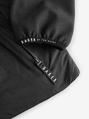 أسود - معطف مبطن خفيف مقاوم للماء بكشكشة على الخصر من Baker by Ted Baker - صورة 16 من 16
