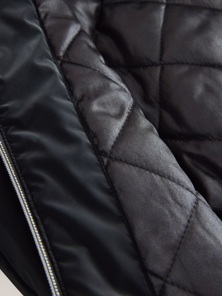 Baker by Ted Baker Shower Resistant Bow Bomber Black Jacket - Bild 6 von 6 Baker by Ted Baker Shower Resistant Bow Bomber Black Jacket - Bild 6 von 6