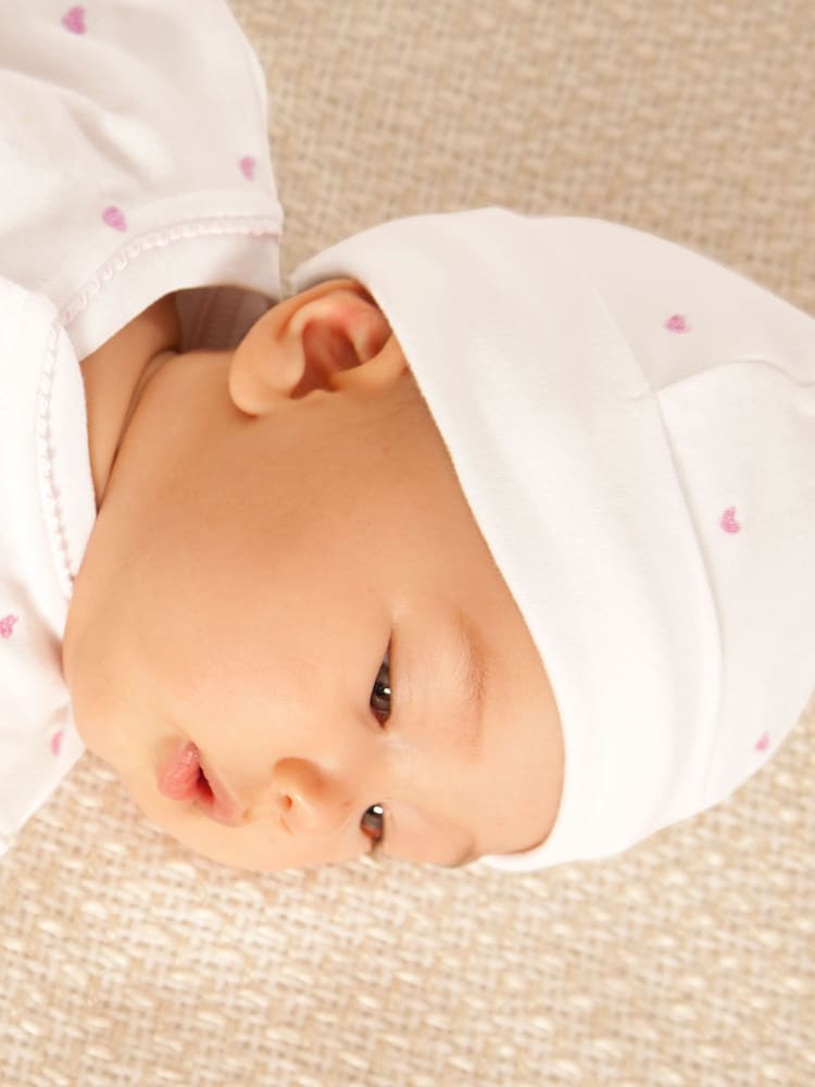 JoJo Maman Bébé 100% Organic Cotton Heart Embroidered Baby Hat - Imagen 4 de 4