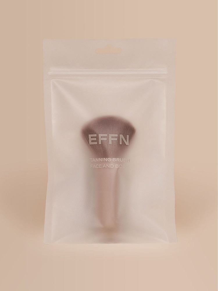 EFFN Tan Kabuki Brush - Image 2 of 3