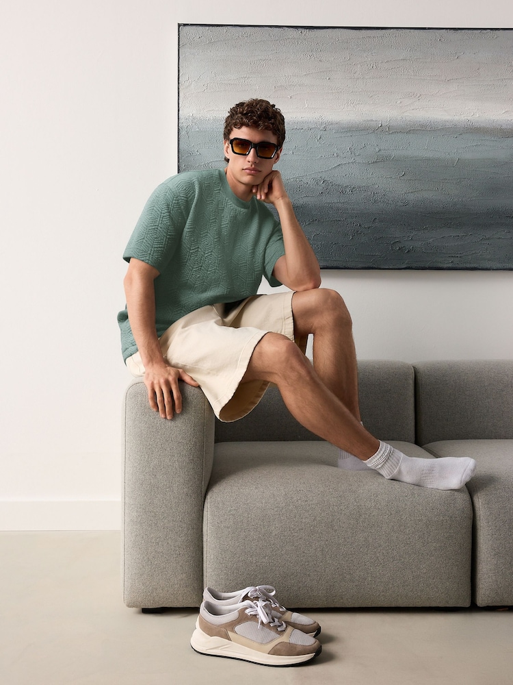 أخضر - Smart Textured T-Shirt - صورة 2 من 5