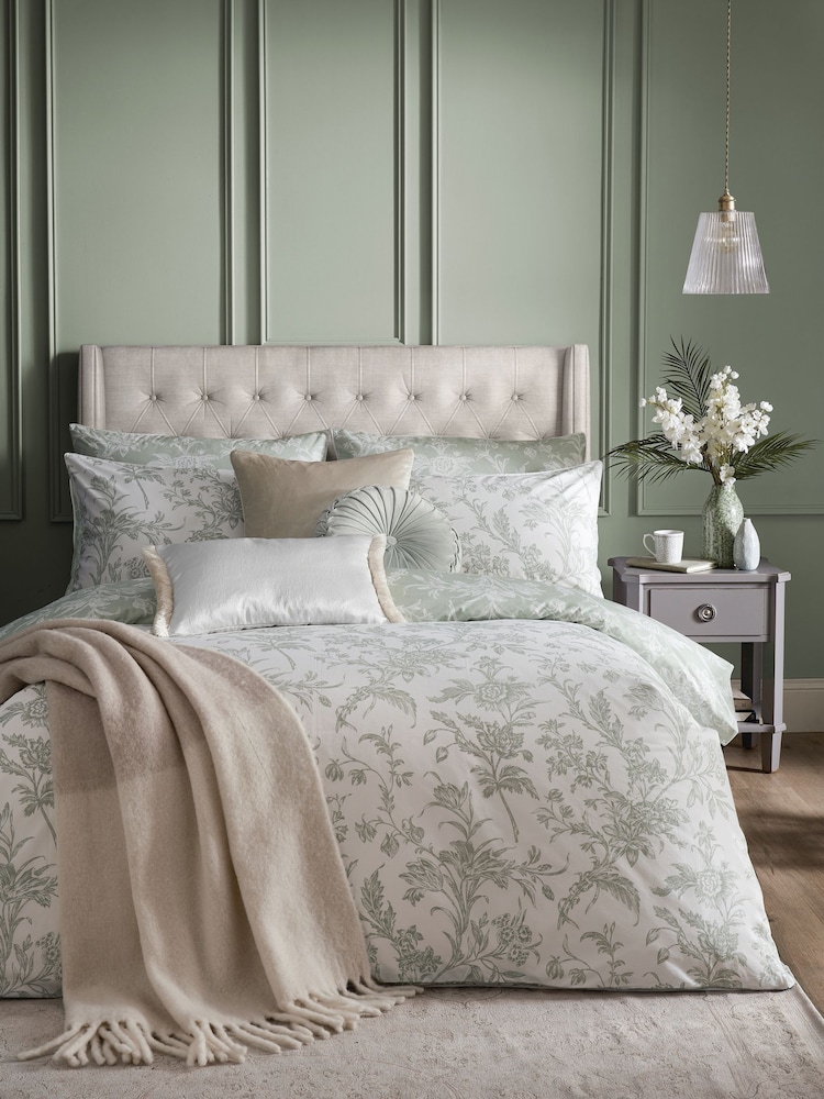 Laura Ashley Sage 100% Cotton Lloyd Duvet Cover and Pillowcase Set - Image 2 of 8
