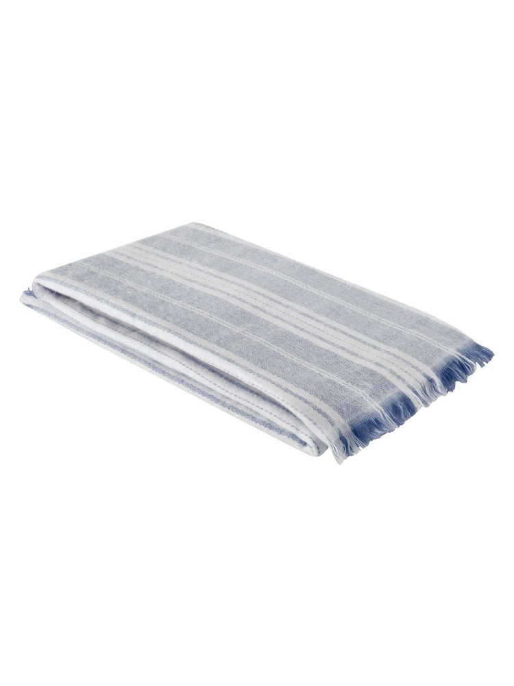 Laura Ashley Seaspray Ardley Throw - Image 2 of 4