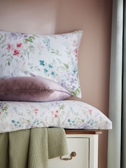 Laura Ashley 100% Cotton Aulden Flowers Duvet Cover and Pillowcase Set - Изображение 3 из 8