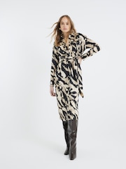 فستان قميص متوسط الطول برباط من الأمام من River Island - صورة 1 من 6