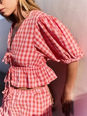 Rouge/Rose - Haut vichy 100% coton texturé à manches bouffantes noué sur le devant - Image 5 de 12