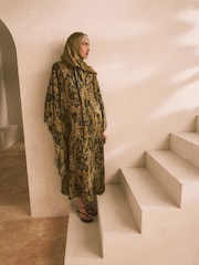 Black and Gold Paisley Print Occasion Kaftan Style V-Neck Maxi Dress - Image 3 of 7