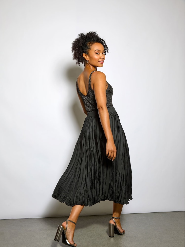 Roman Black Ribbed Shimmer Knit Vest - Image 5 of 5