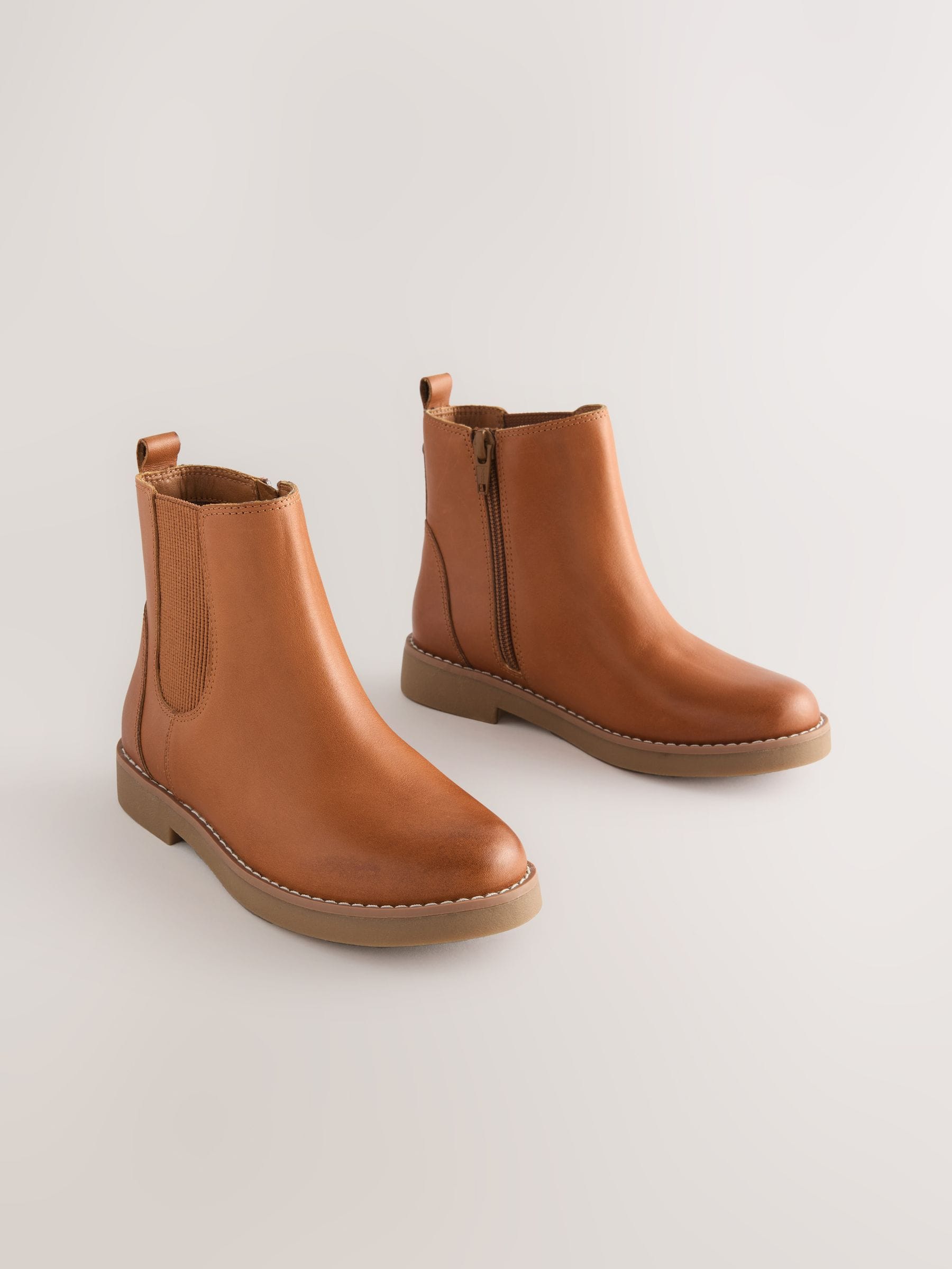 Acheter Marron fauve - Leather Chelsea Boots from Next Canada