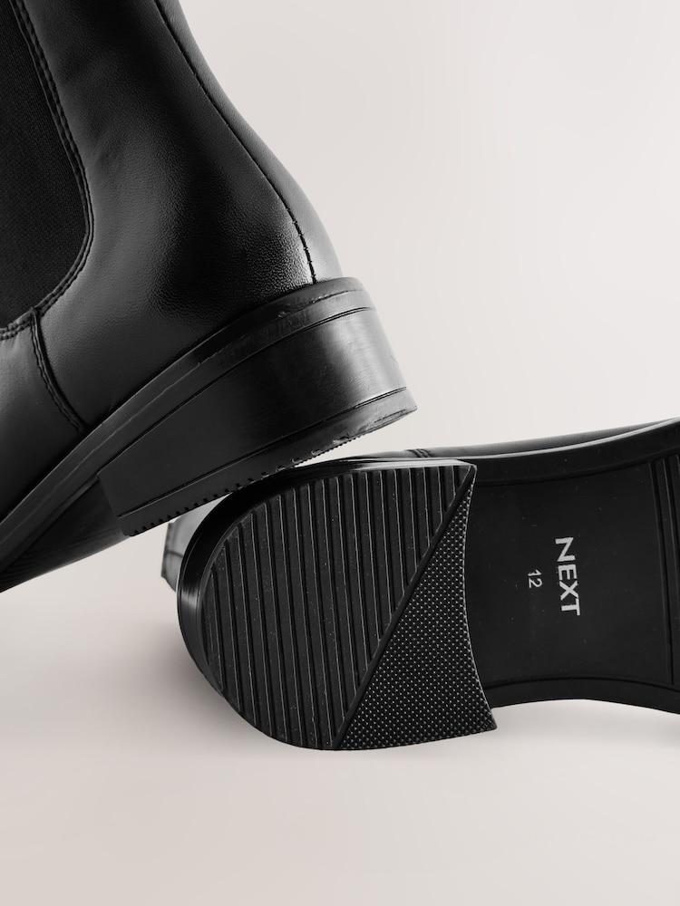 Black Leather Heeled Chelsea Boots - Image 3 of 5