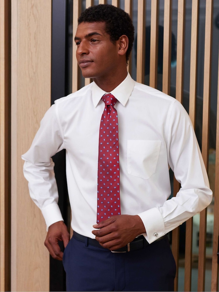 The Savile Row Company Classic Fit Herringbone Double Cuff Formal 100% Cotton Shirt - Image 3 of 7