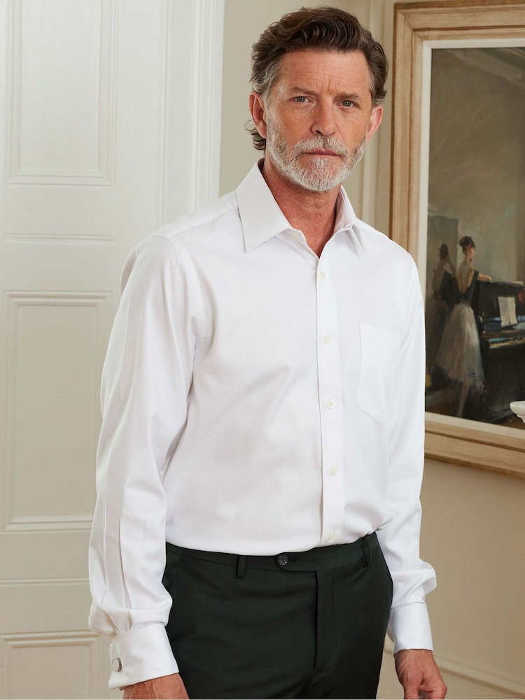 The Savile Row Company Classic Fit Herringbone Double Cuff Formal 100% Cotton Shirt - Image 4 of 7