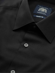 The Savile Row Company Classic Fit 100% Cotton Herringbone Formal Shirt - Image 5 of 5