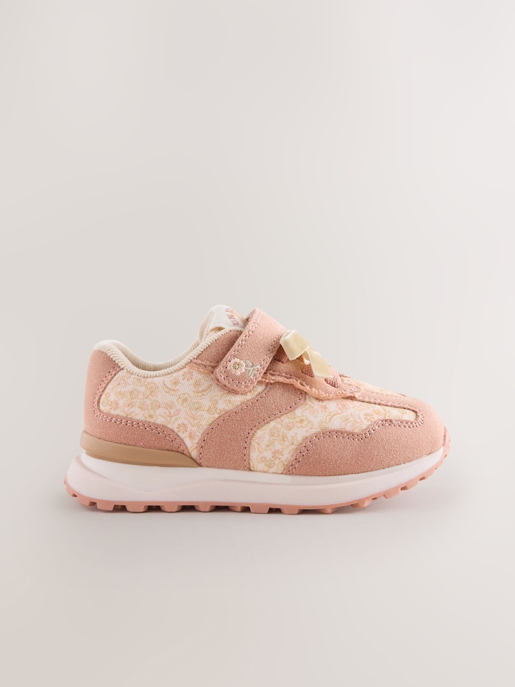 Rosa geblümt - Turnschuhe mit elastischen Schnürsenkeln und Klettverschluss - Bild 2 von 6 Rosa geblümt - Turnschuhe mit elastischen Schnürsenkeln und Klettverschluss - Bild 2 von 6