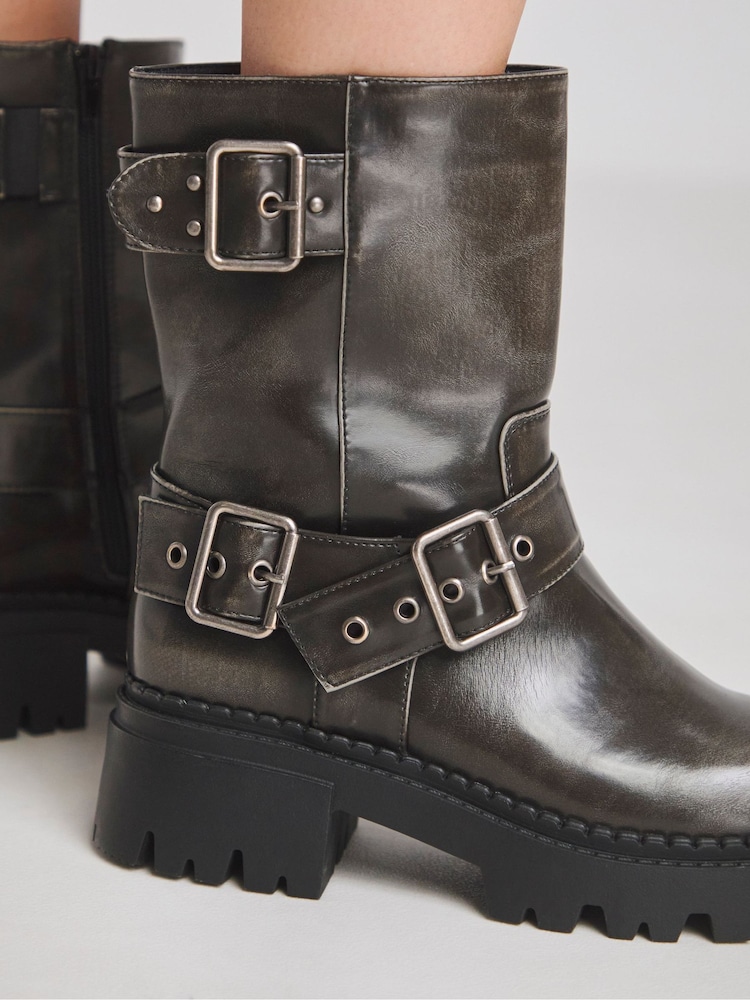 Simply Be Black Extra Wide Fit Multi Buckle Ankle Biker Boots In Wide Fit - Image 4 of 4