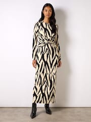 Ro&Zo Black Mono Abstract Print Jersey Twist Detail Dress - Image 1 of 4