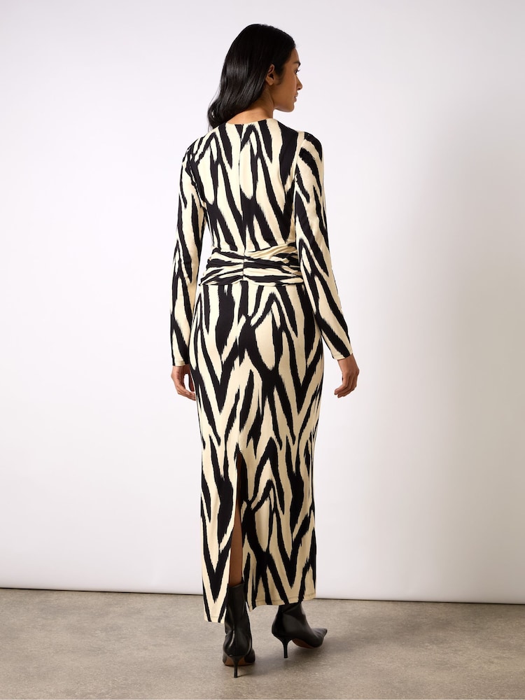 Ro&Zo Black Mono Abstract Print Jersey Twist Detail Dress - Image 2 of 4