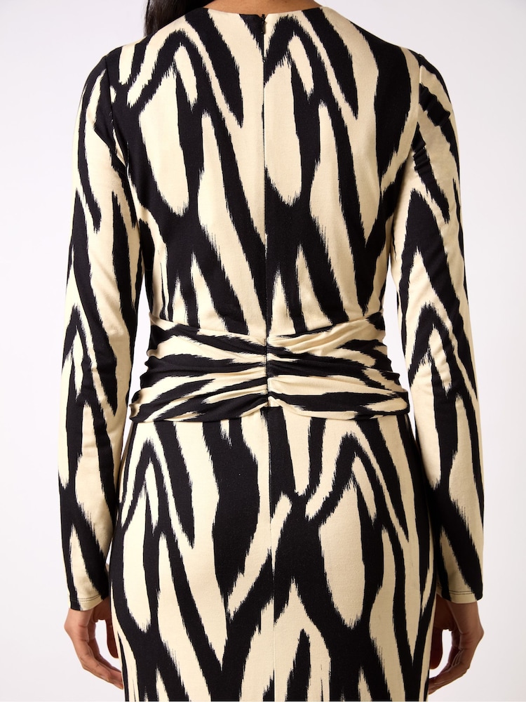 Ro&Zo Black Mono Abstract Print Jersey Twist Detail Dress - Image 4 of 4 Ro&Zo Black Mono Abstract Print Jersey Twist Detail Dress - Image 4 of 4