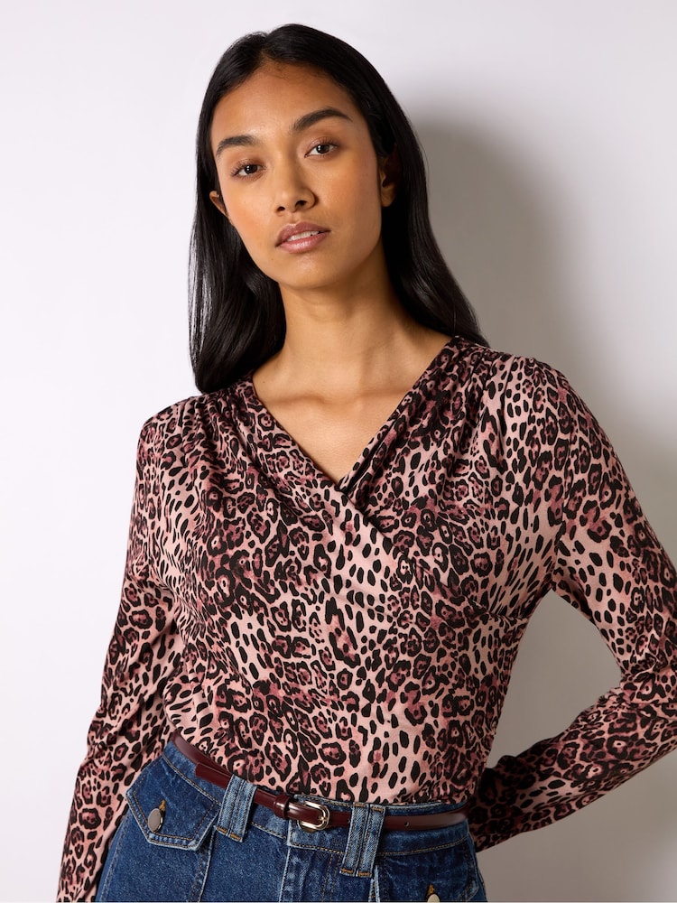 Ro&Zo Leopard Print Jersey Drape Front Top - Imagen 4 de 4